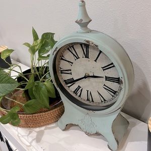 Distressed table top clock